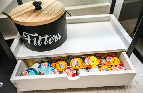 KLIZZ Suites - Photo 66