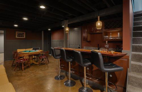 Blushing Pink Manor! Off Frankfort Ave! 8 BR! - Foto 67