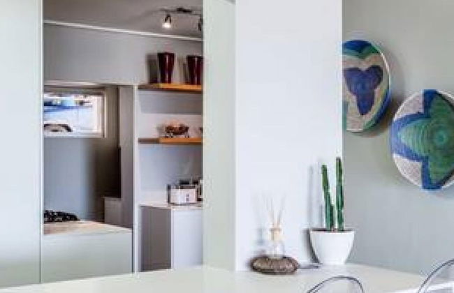 Camps Bay Holiday Apartment in Secure Complex With Private Pool and Parking Houghton Views - Foto 11