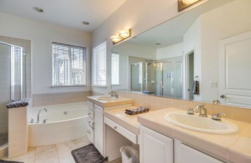 Theater Room, Fireplace Home 5 Mi to Dtwn Reno! - Photo 18