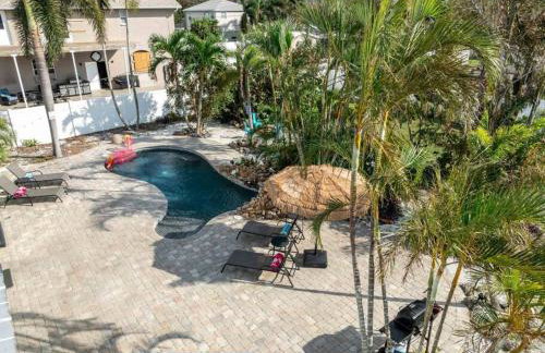 Grotto Pool House, 3 bed, 2 bath, IMG 3 miles, AMI - Foto 63