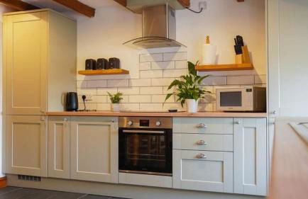 3 Bed Cottage - Parking - Ideal for Work Trips - Photo 15