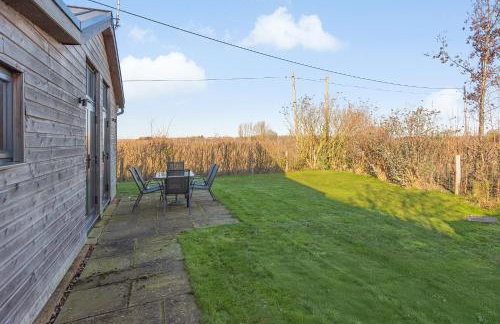 Leveret Lodge with secure garden for Dogs - Photo 14
