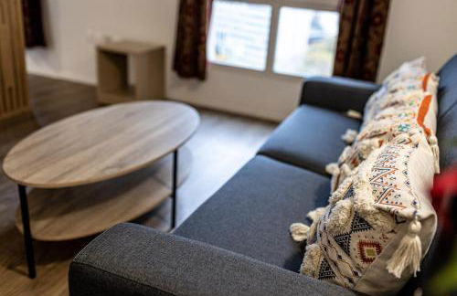 Serenity Aparthotel, la Défense - Eiffel tower view - 5 min walk to Subway - Foto 12