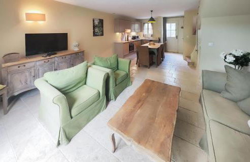 2 Bedroom Nice Home In Saint-Laurent-De-La-Ca - Foto 4