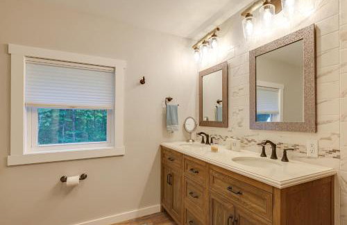 Waterfront Haven with Boat Dock! Fort Ann Retreat - Foto 16