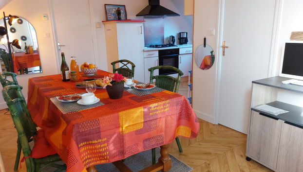 Kitchen / Dining Room