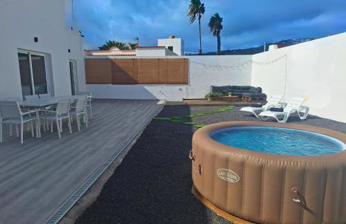 Casa Doña Juana - Villa de 4 dormitorios con jacuzzi y gran zona exterior - Foto 23