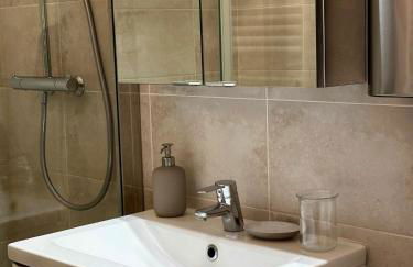 T3 Chaleureux - Vieux Toulon - Proche Port - Foto 23