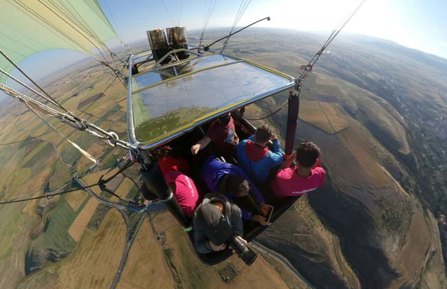 Paseo en globo por Segovia - Foto 1
