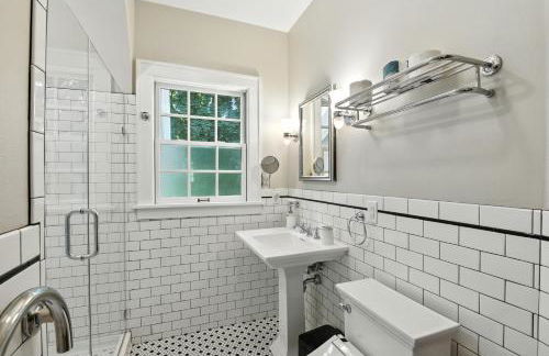 Charming Manville Heights Cottage Retreat home - Foto 28