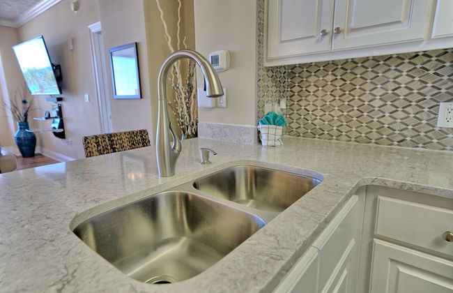 Astonishing Oceanfront Condo with Oversized Balcony to Enjoy Amazing Gulf View - Unit 0204 by RedAwning - Foto 20