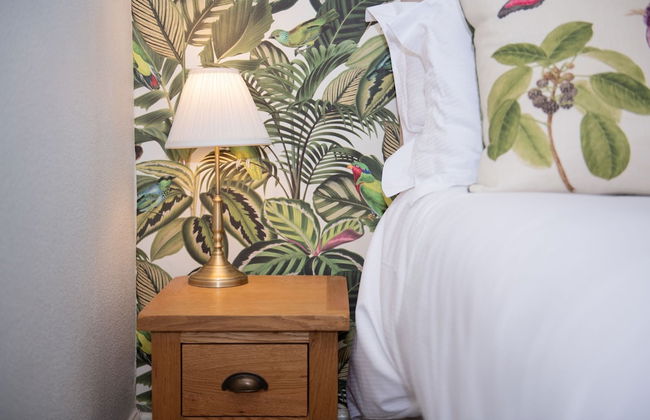 Milton House Studio Apartment Suites - Photo 24