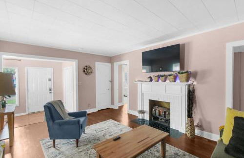 10 Mins to Legion Field Stadium- Blushing Bungalow - Foto 11