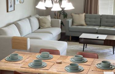 Perfect 4Bd with King Bed Vacation Home - Photo 27