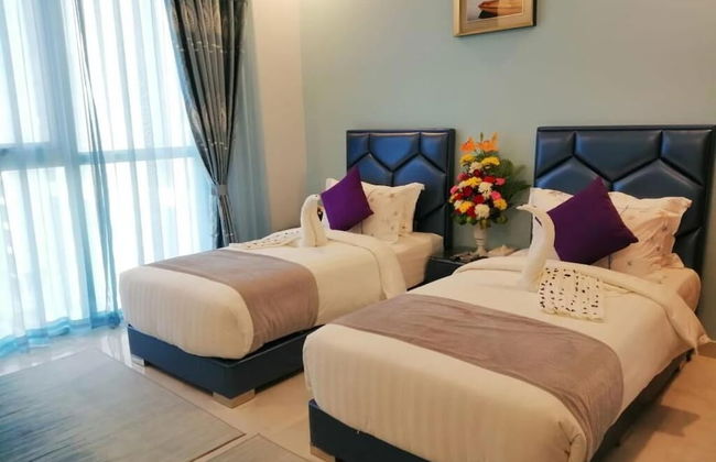 Swan Towers - Photo 8