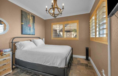 Private, Views, Free Wine Tickets, and Ask about 100 Dollar Taco Caterer For 10 - Foto 42