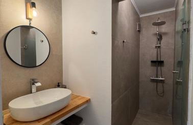 Summerscape Studios and Apartments - Foto 35