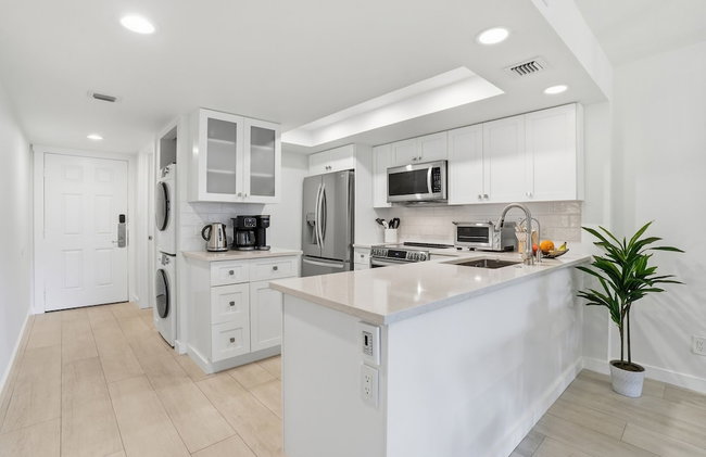 End Unit - Renovated Resort Views and Close to the Lobby - Foto 51