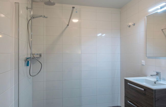 Restyled House With Three Bathrooms, Breda at 10km - Photo 9