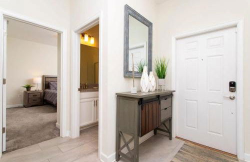 Luxurious Décor 4 Bd w/ Pool Close to Disney 4820 - Photo 12