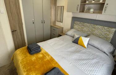 Tigers Wood - 2 bed hot tub lodge with free golf, NO BUGGY - Foto 26