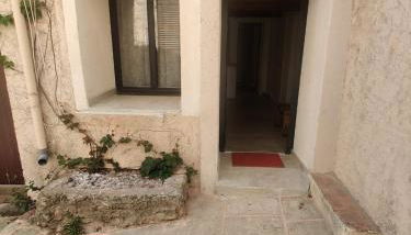 Logement neuf centre du village aux pieds du château - Foto 4