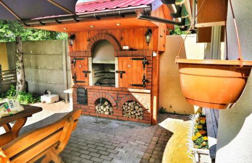 Cottage by Lake Ostrowieckie With Private Beach - Foto 54