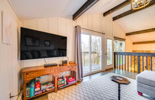 Walk to Liberty Mountain Lake-View Ski Retreat! - Foto 15