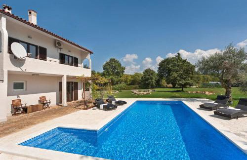 Apartment Doris with Private Pool and large Garden - Photo 28