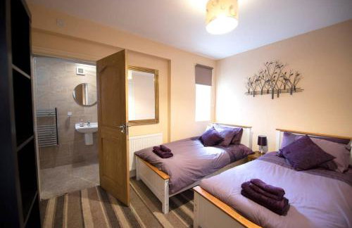 Luxury 6 bedroom house with parking - Northwood - Foto 14