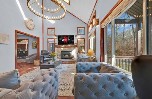 Big Bass Hideaway with Hot Tub - Foto 19