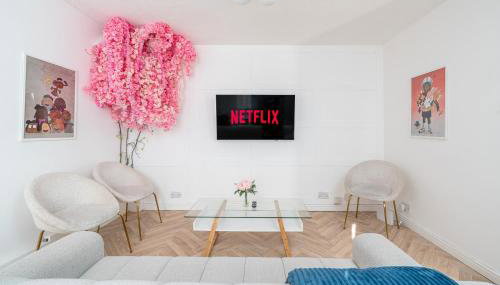 Stylish 3 Bed Home with Gardens Fast Transport Links - Foto 2