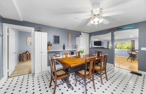 Keuka Wine Trail Vineyard View Farmhouse - Fire Pit & Game Room - Foto 38