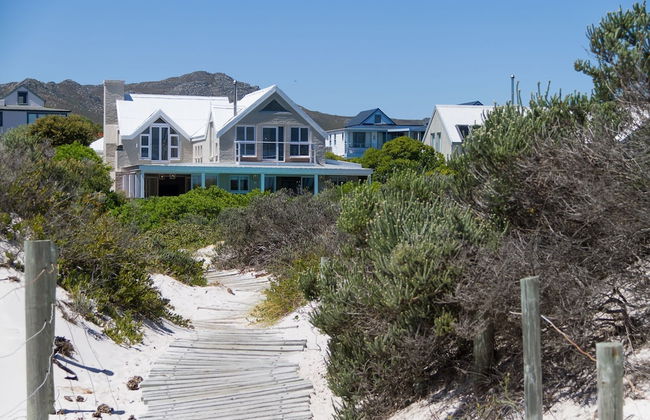 Fin Whale Beach House - Foto 1