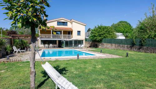 LE LLAR casa con 2 PISCINAS 1 CLIMATIZADA INTERIOR muy cerca de Santiago de Compostela - Foto 1