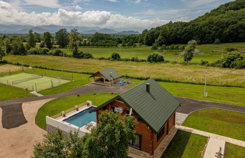 Log Cabin Valley - Private Villa with Pool - Photo 6