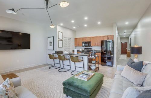 Walk to UA Campus Apt with Secure Parking! - Foto 1