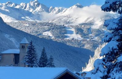 L'Échappée - Chalet d'exception avec sauna, 7 chambres 7 salles de bain, terrasses, jardin et vues sublimes, skiroom, proche télécabine - Foto 12