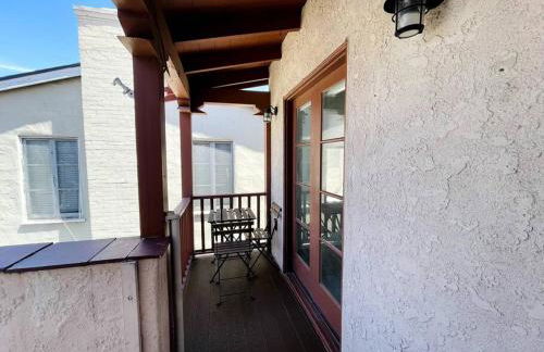 Huge Updated Spanish Apt - Steps to Beach & Bay! - Foto 12