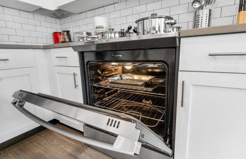 Jersey City's Best Enjoy Our Deluxe 1 Bedroom Condo Only 25 Minutes to NYC - Foto 8