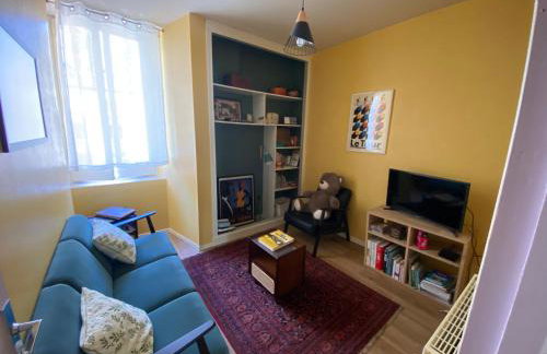 MAISON GERMÈS - CENTRAL & STANDING - Appartements traversants - Lits 180 King Size - Linge de lit et de toilette inclus - Parking privé - Espace Télétravail - Foto 43