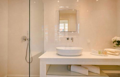 Etoile Luxury Suites - Photo 29