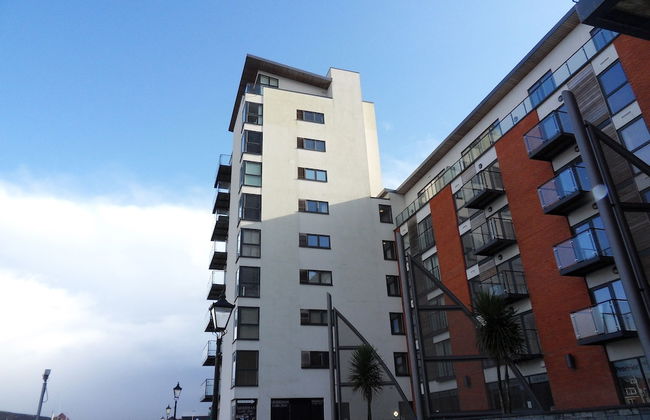 Meridian Quay Apartments - Photo 37