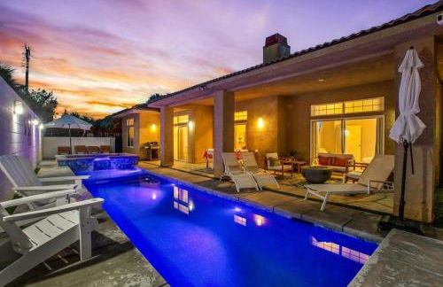 The Desert Gem Pool Spa Gated Home - Photo 1