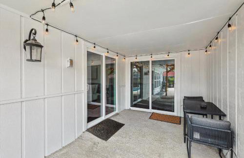 5-BR Relaxing Retreat with Pool Hot tub Fire Pit - Foto 35