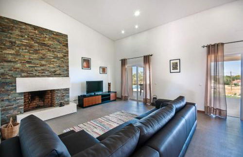 Villa Viana by Villa Plus - Photo 3