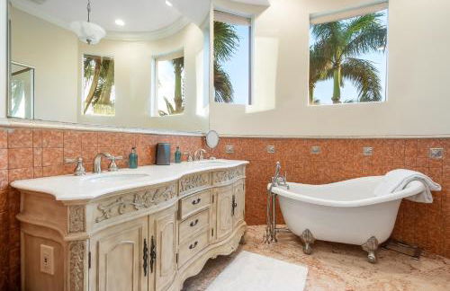 Luxury Salt Life Meets Bobby Flay - Photo 21