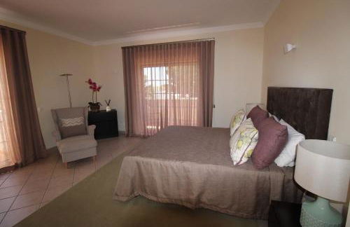 Charming Exceptional Golf Villa in Algarve - Photo 63