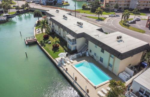 Funshine Pointe Capri - Photo 23